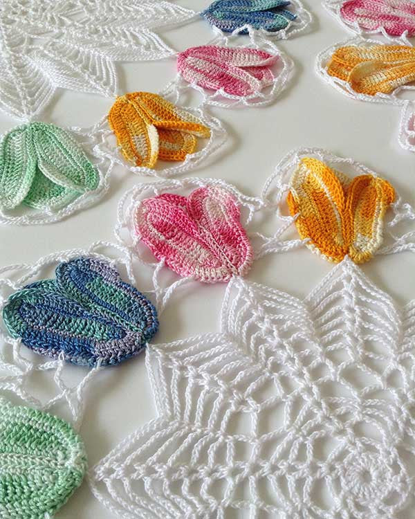 Flower Bouquet Doily Crochet Pattern– Maggie's Crochet
