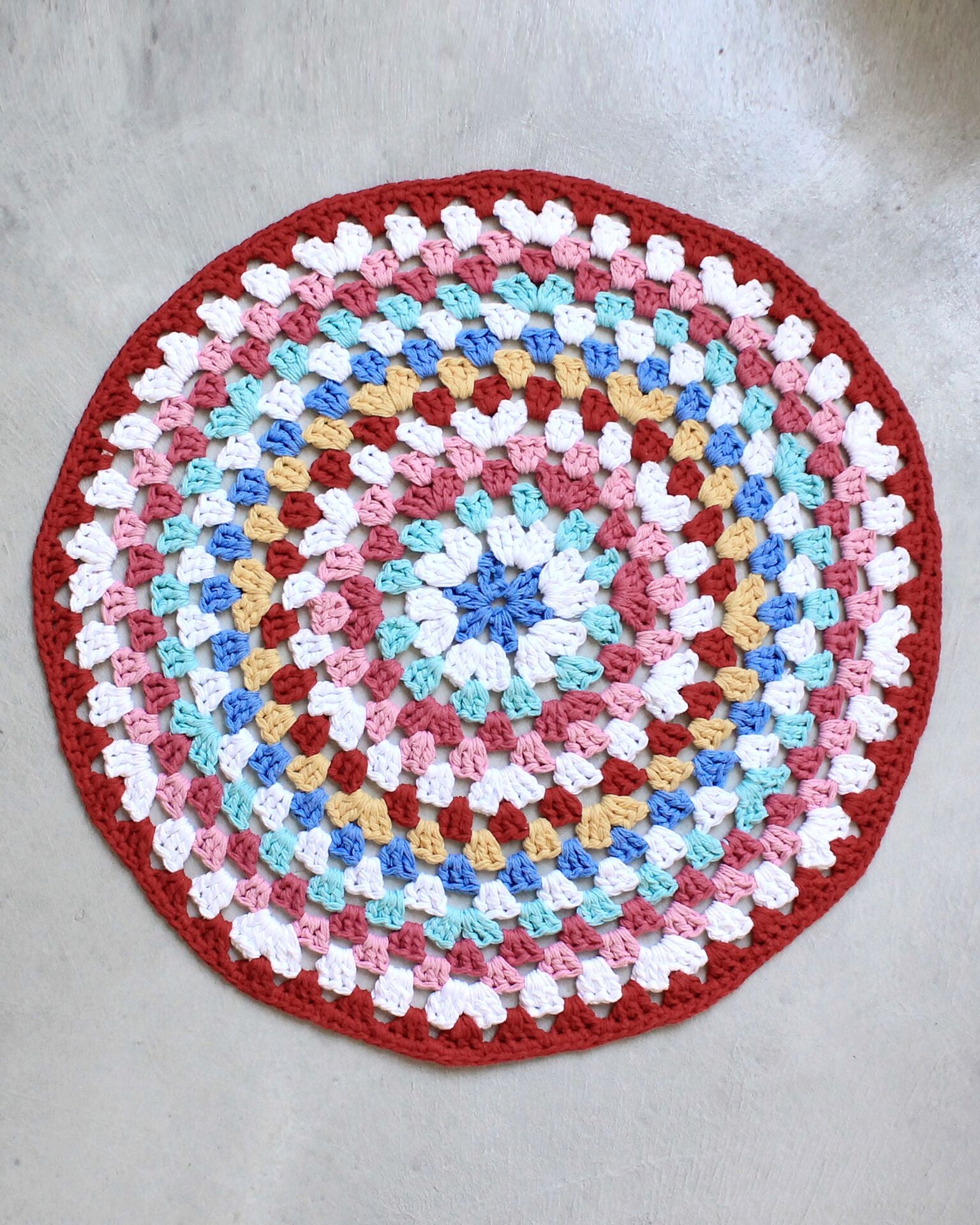 Easy Granny Rug Round Crochet Pattern for Beginners – Maggie's Crochet