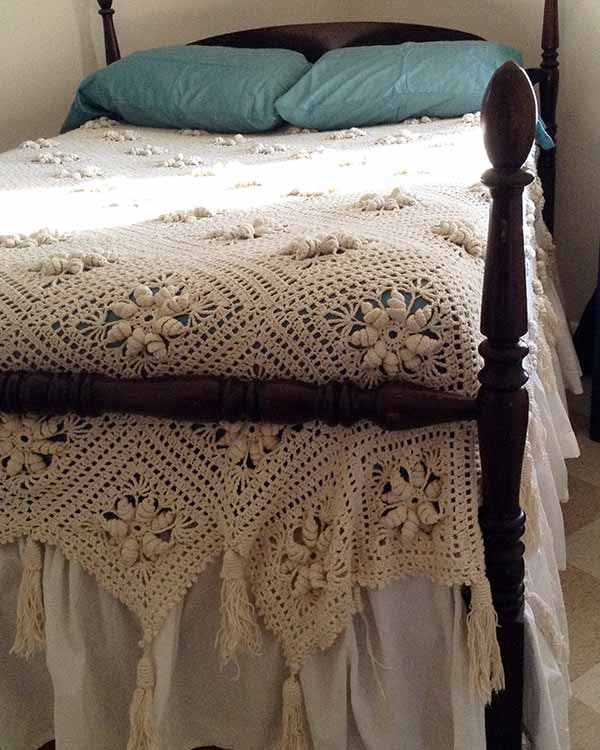 Curlicue Coverlet Crochet Pattern - Maggie's Crochet