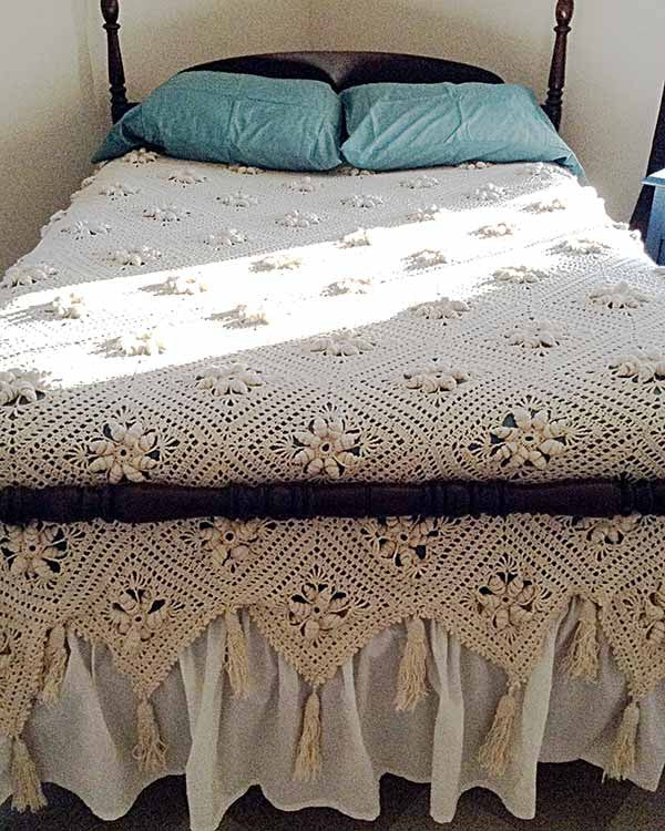 Curlicue Coverlet Crochet Pattern - Maggie's Crochet