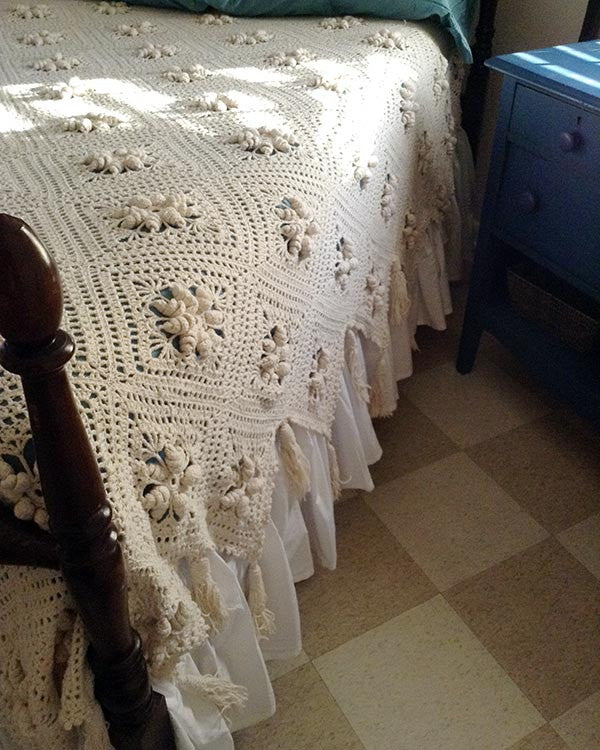 Curlicue Coverlet Crochet Pattern - Maggie's Crochet