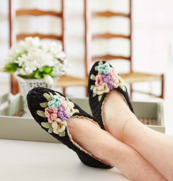 Floral slippers fashion