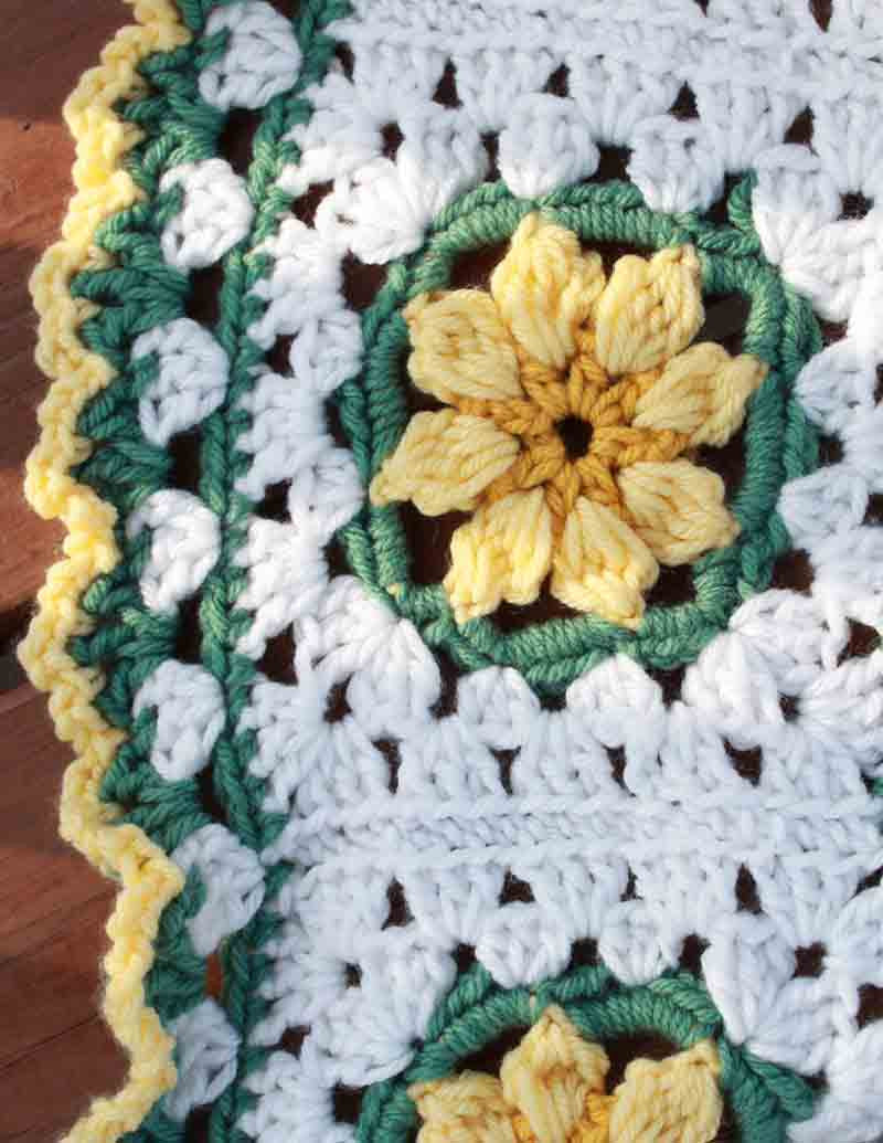 Daisy Afghan Crochet Pattern - Maggie's Crochet