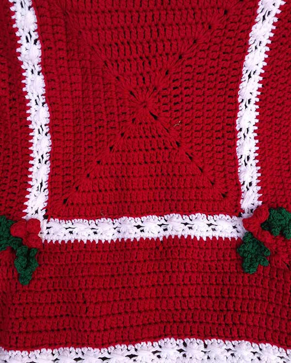 Holly & Berries Afghan & Pillow Crochet Pattern - Maggie's Crochet