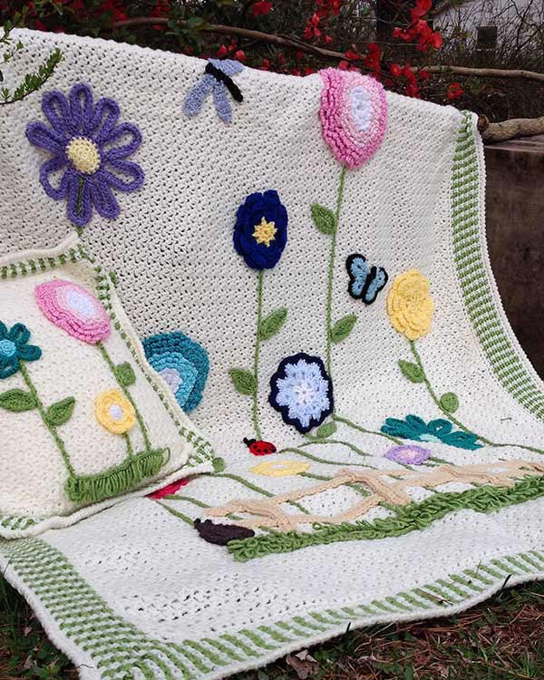 Field of Flowers Afghan & Pillow Set - Maggie's Crochet