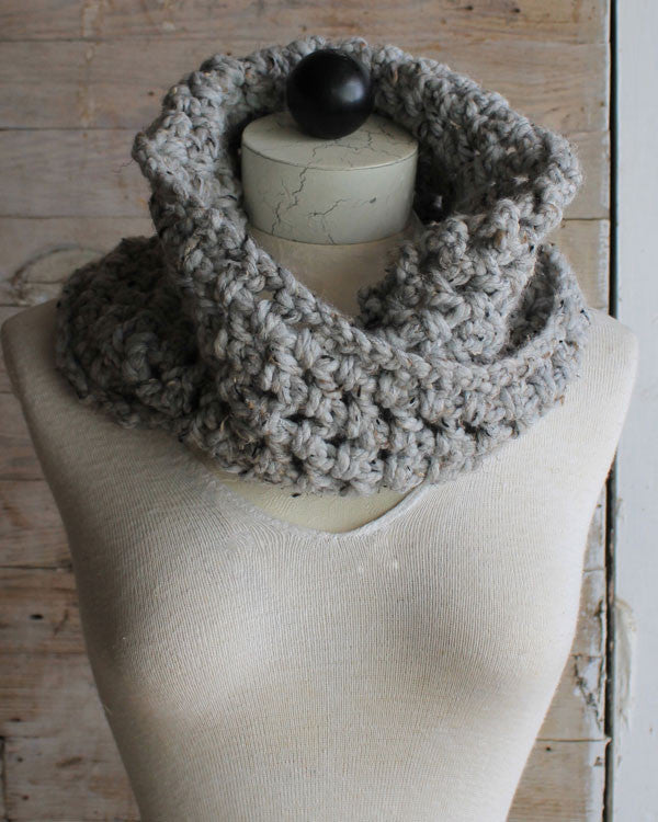 Thick & Quick Infinity Scarves & Cowls Crochet Pattern - Maggie's Crochet