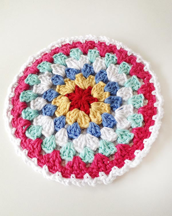 Granny-Go-Round Kitchen Set Crochet Pattern - Maggie's Crochet