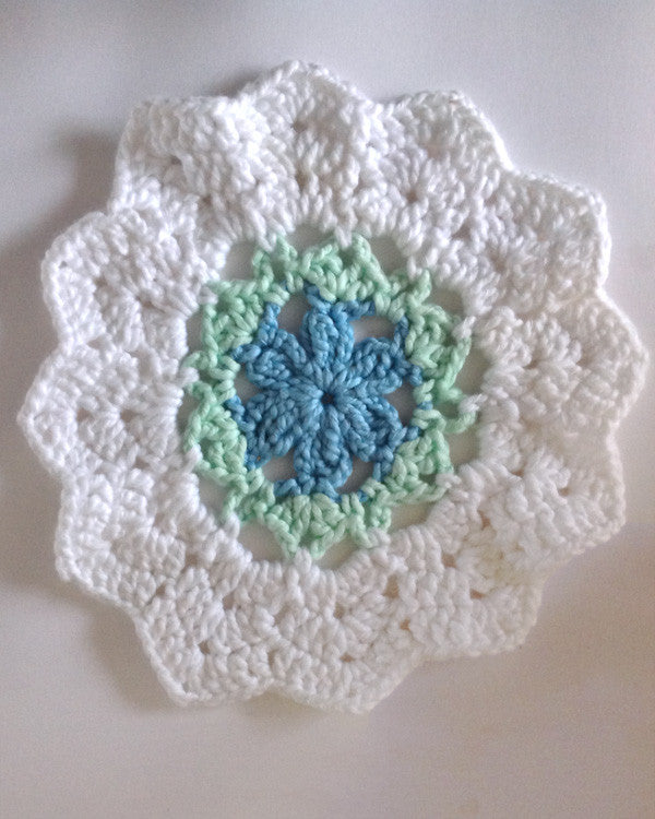 Floral Dishcloth Set Crochet Pattern - Maggie's Crochet