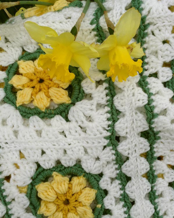 Daisy Afghan Crochet Pattern - Maggie's Crochet