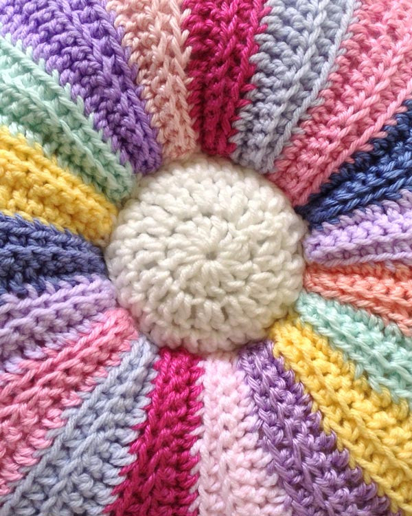 Scrap Fan Afghan and Pillow Crochet Pattern - Maggie's Crochet