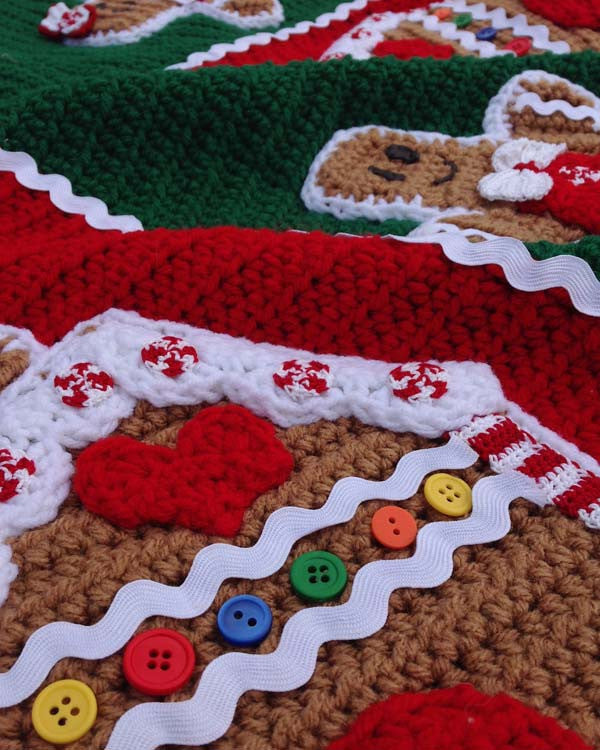 Gingerbread Tree Skirt Crochet Pattern - Maggie's Crochet