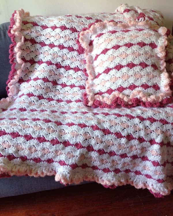 Ruffled Shell Afghan & Pillow Set Crochet Pattern - Maggie's Crochet